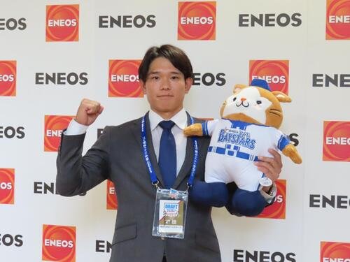 指名あいさつを受けたDeNAドラフト6位のENEOS･神里陸